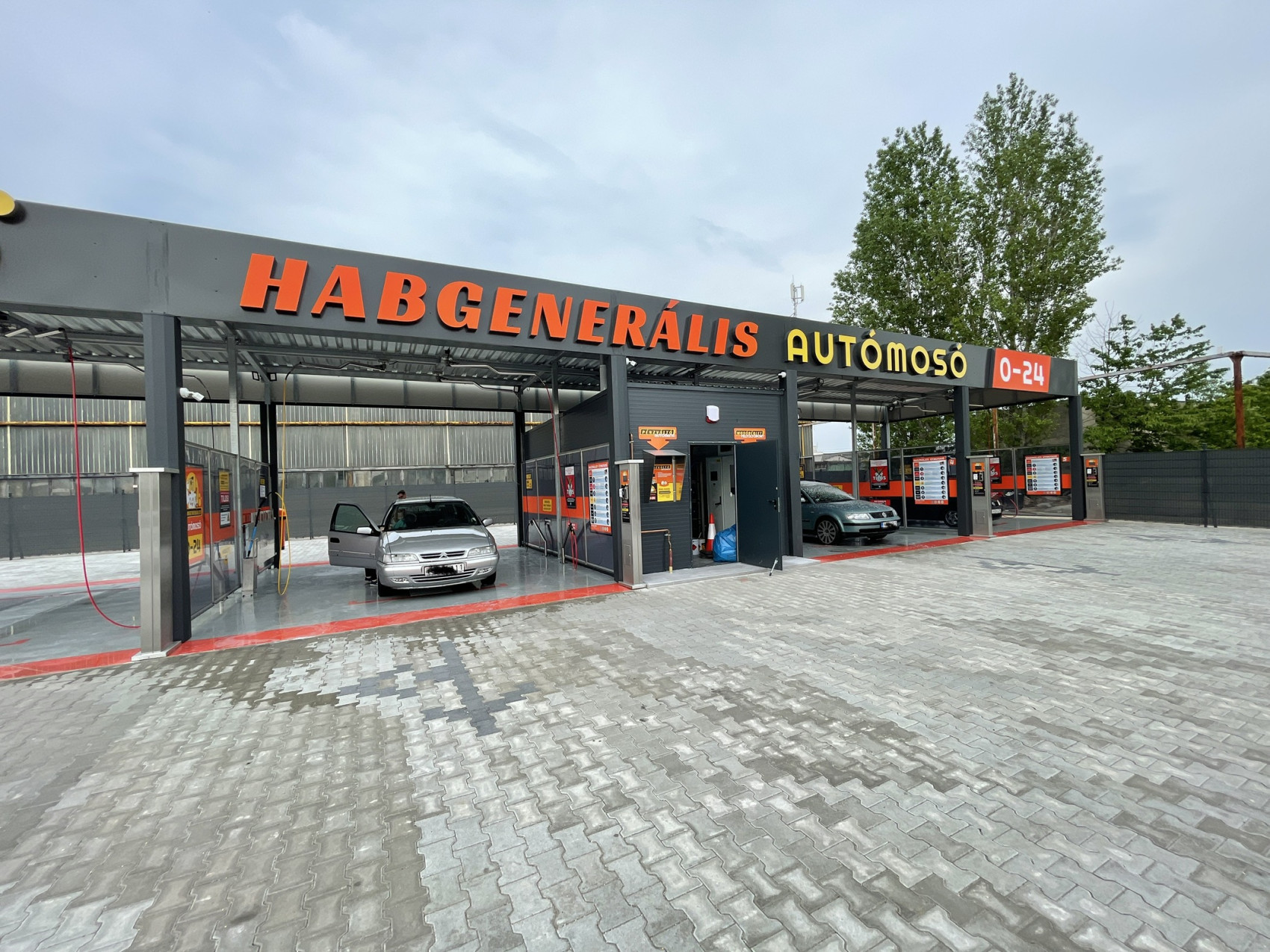 Habgenerális Autómosó image