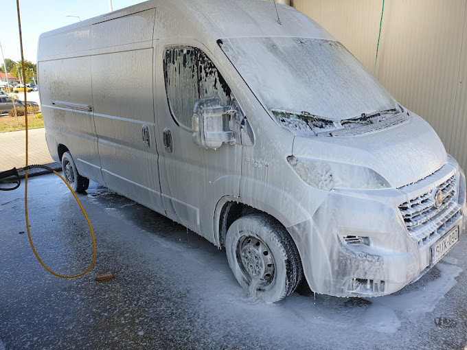 Bicske Carwash image