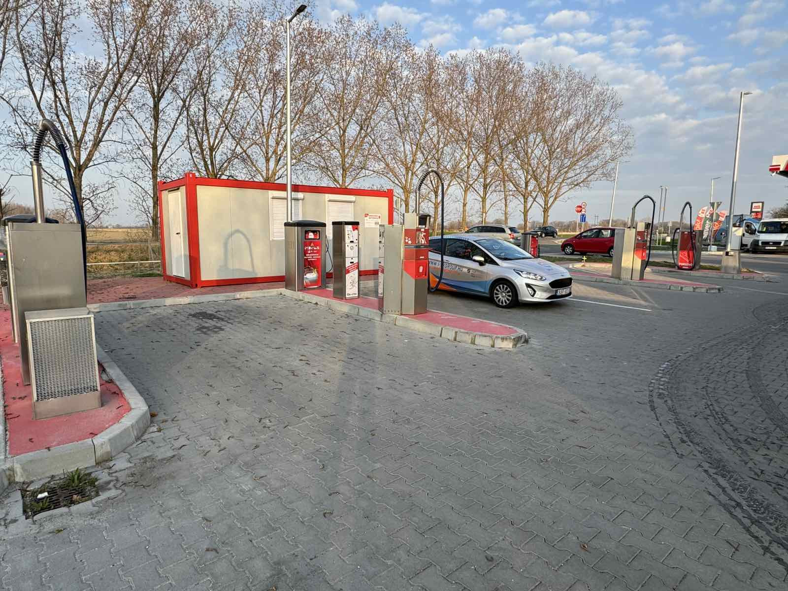 AVIA Mosó - Győrzámoly image