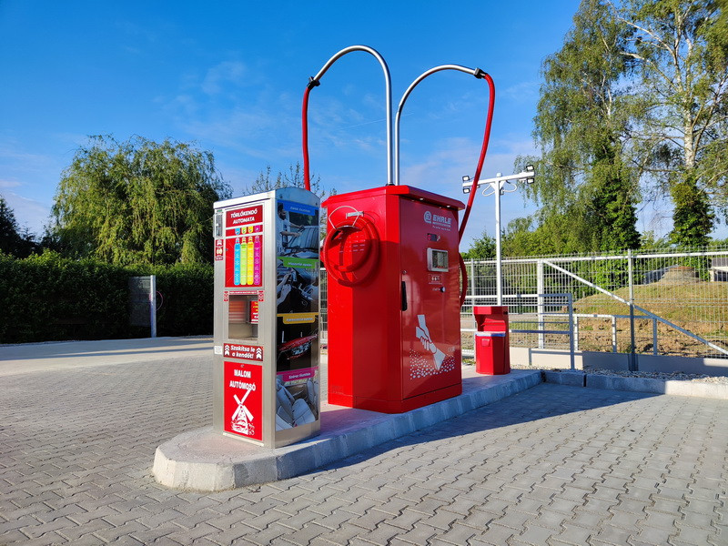 Malom Önkiszolgáló Autómosó image