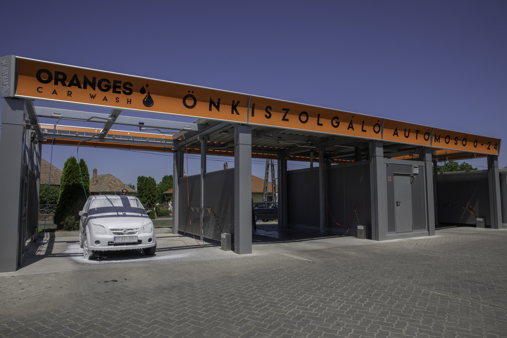Oranges Car Wash Zalaszentgrót image