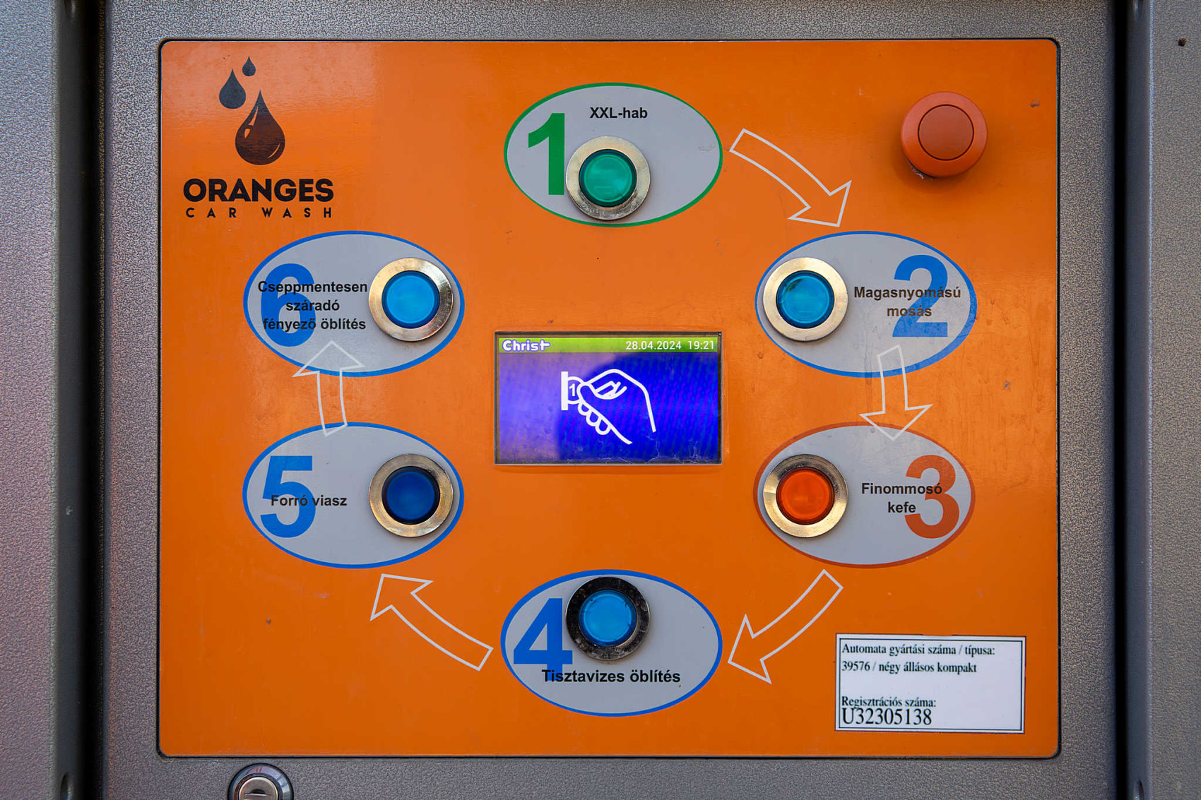 Oranges Car Wash Keszthely image